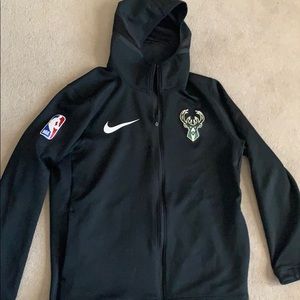 Milwaukee Bucks Nike performance zip up